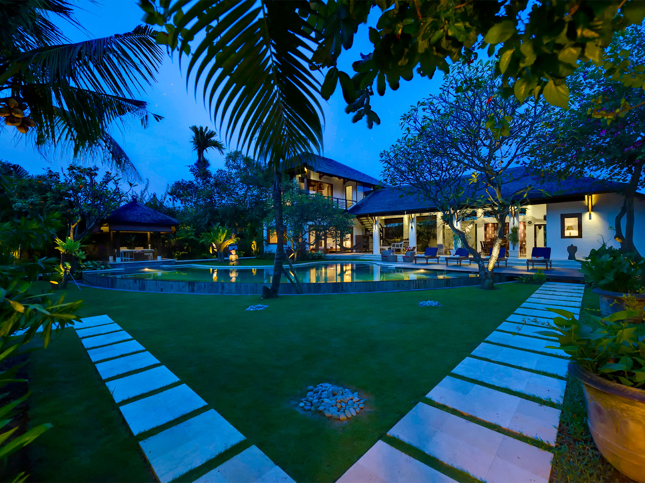 The MahaRaj an elite haven Pictures, Reviews, Availability Bali