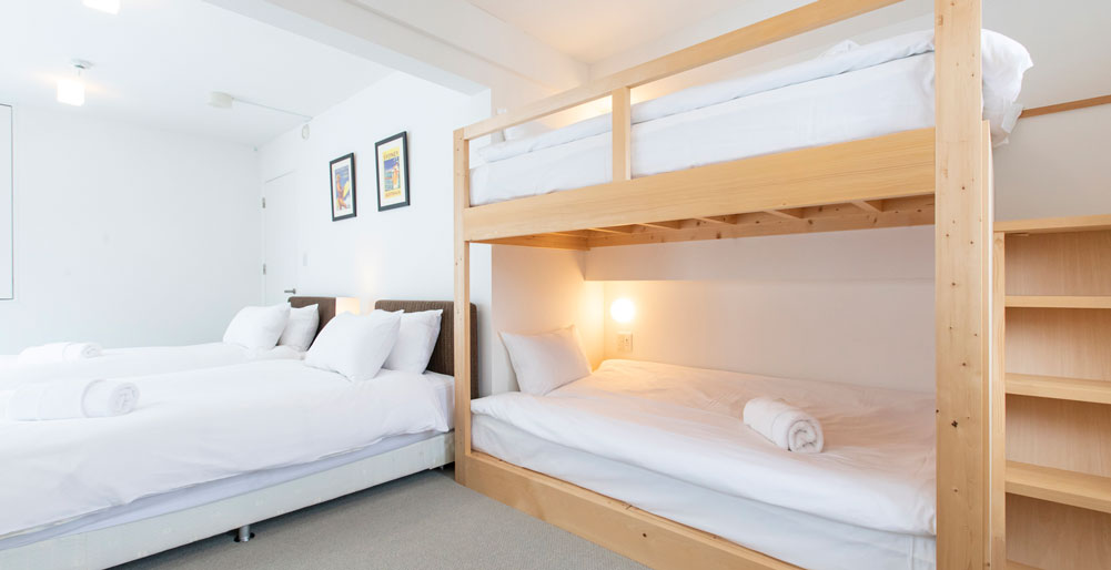 Ajisai Chalet - Twin beds and bunk beds