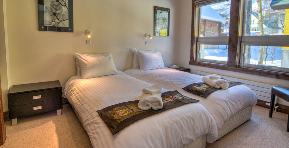 Gouka Chalet - Comfortable guest bedroom