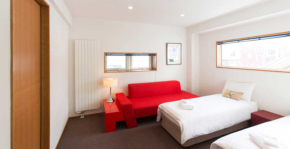 Kita Kitsune Chalet - Guest bedroom design