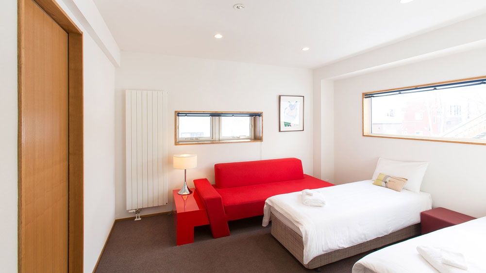 Kita Kitsune - Guest bedroom design