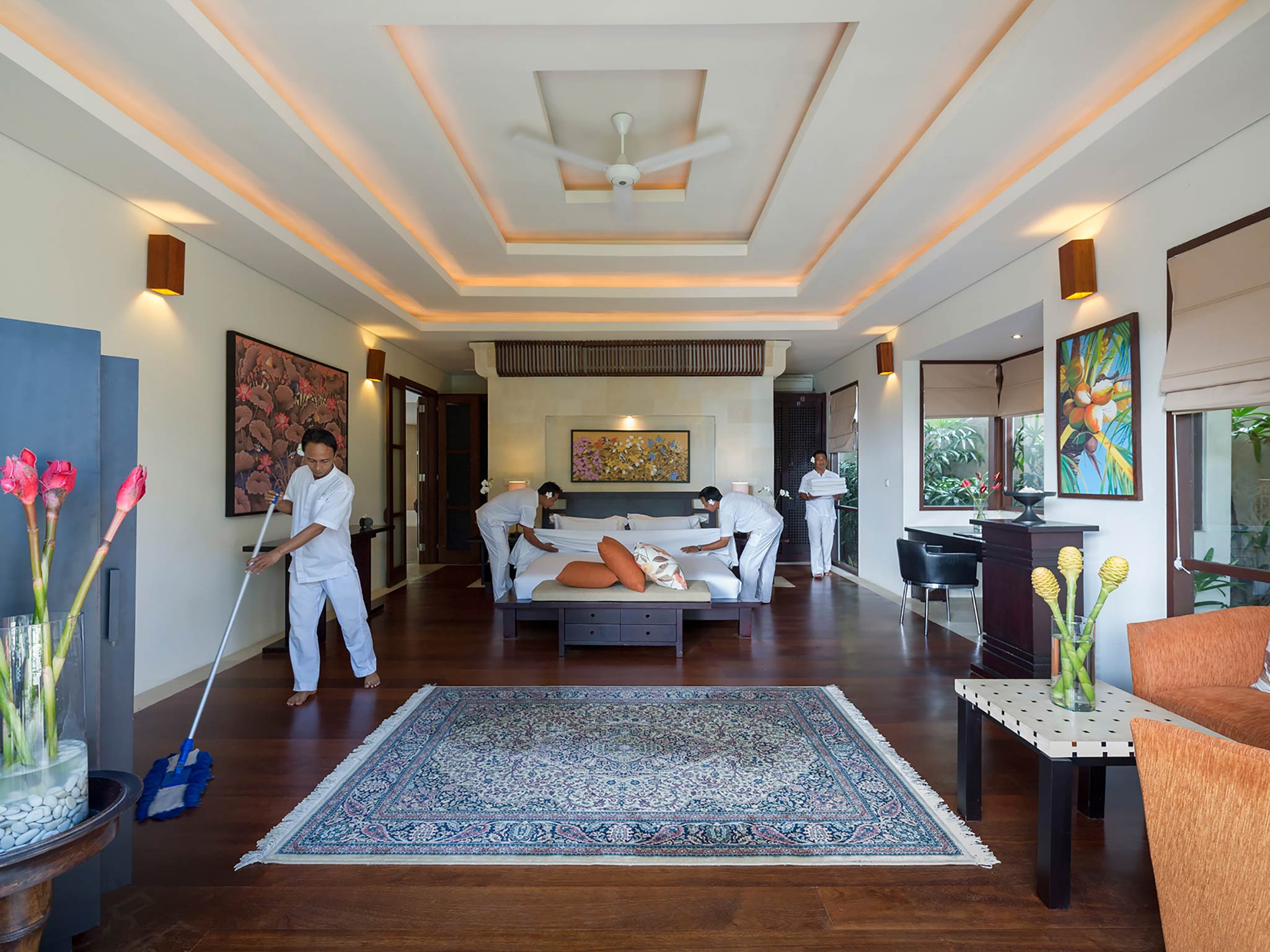 công ty quản lý vận hành villa