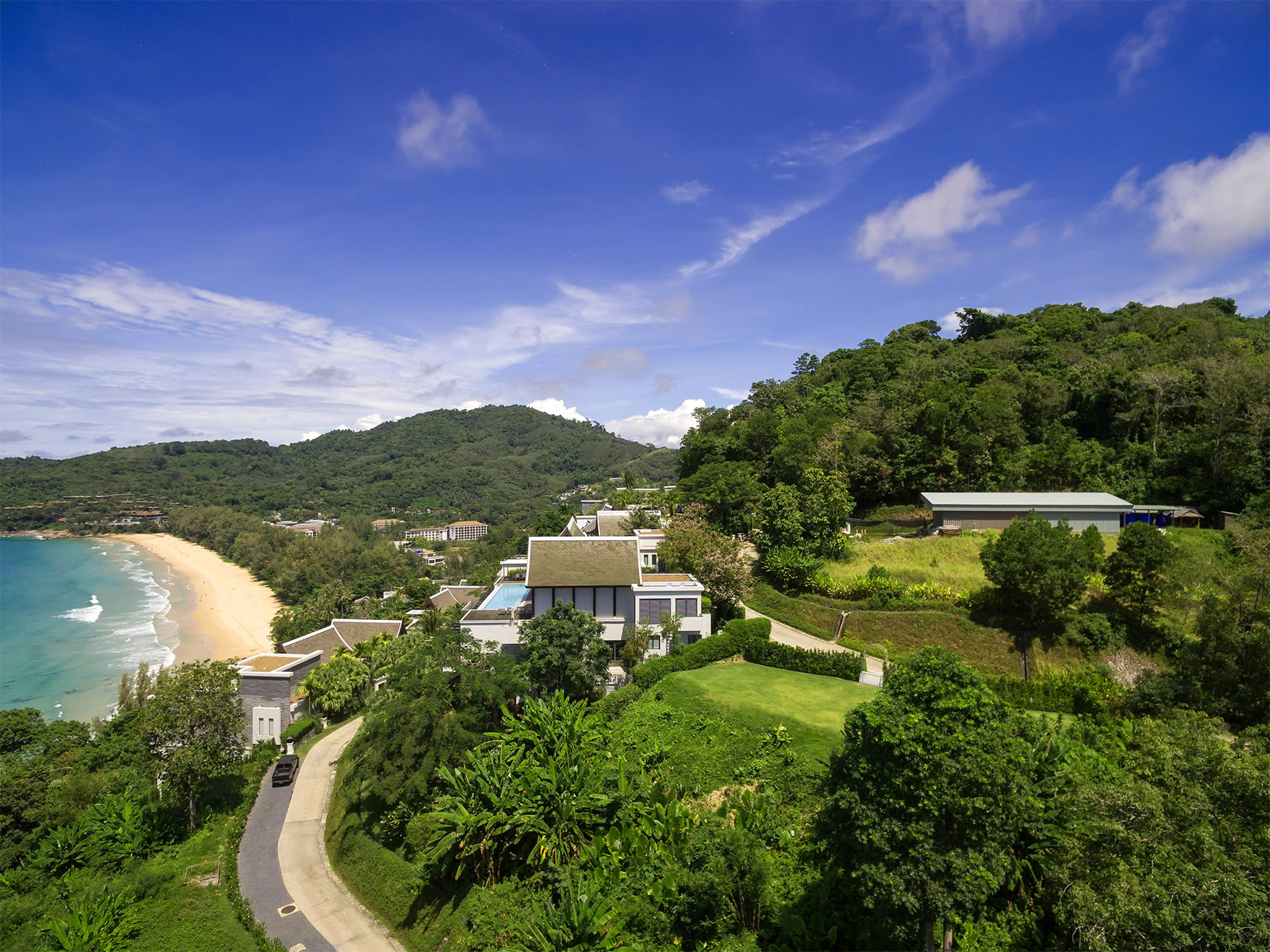 Wyndham garden naithon phuket. Найтон Пхукет. Naithon Beach лестница. Найтон Хаус.