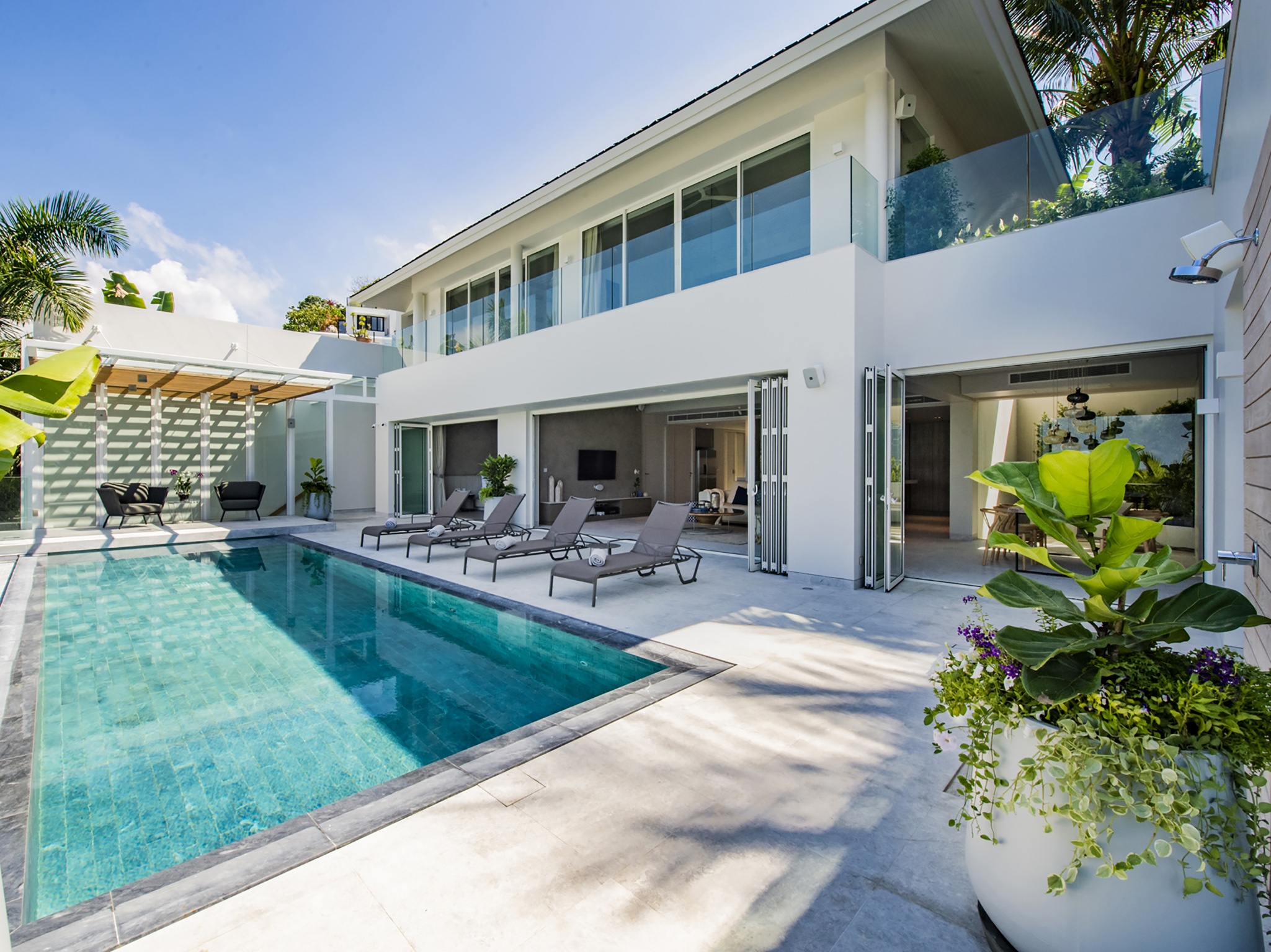 Villa Reviews