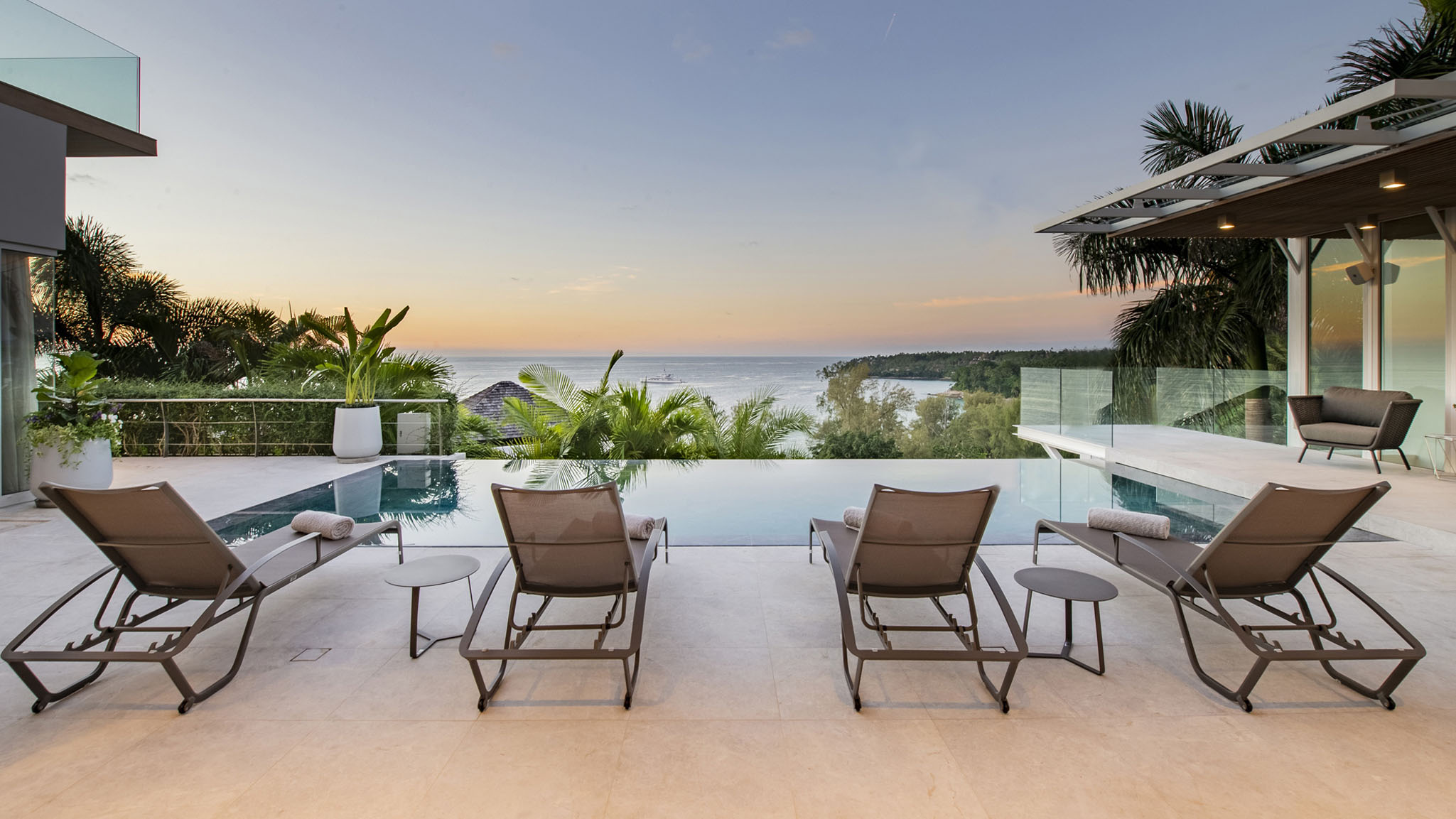 Villa Reviews