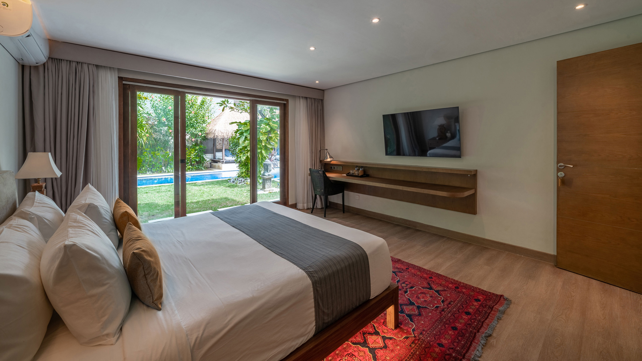 Villa Reviews