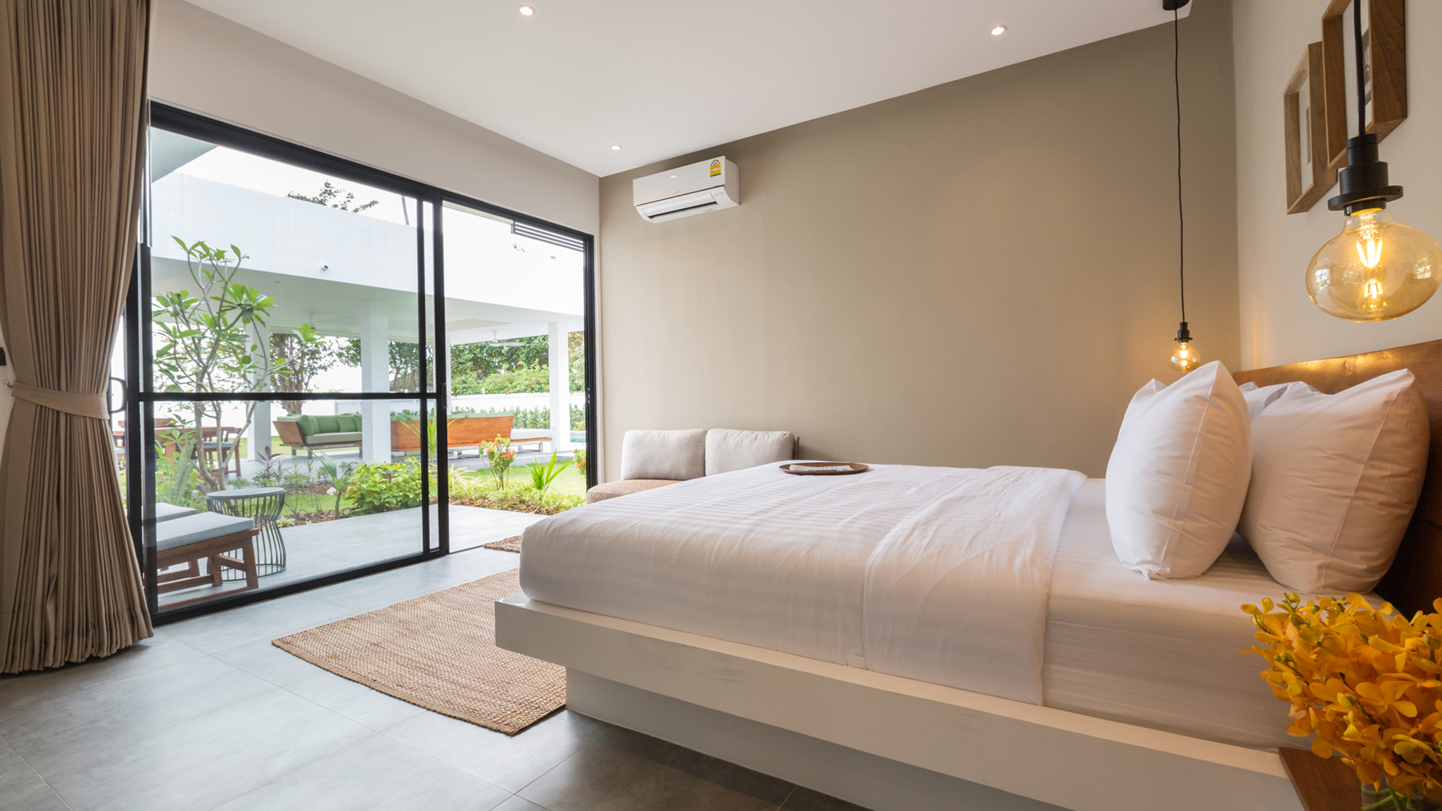 Villa Reviews
