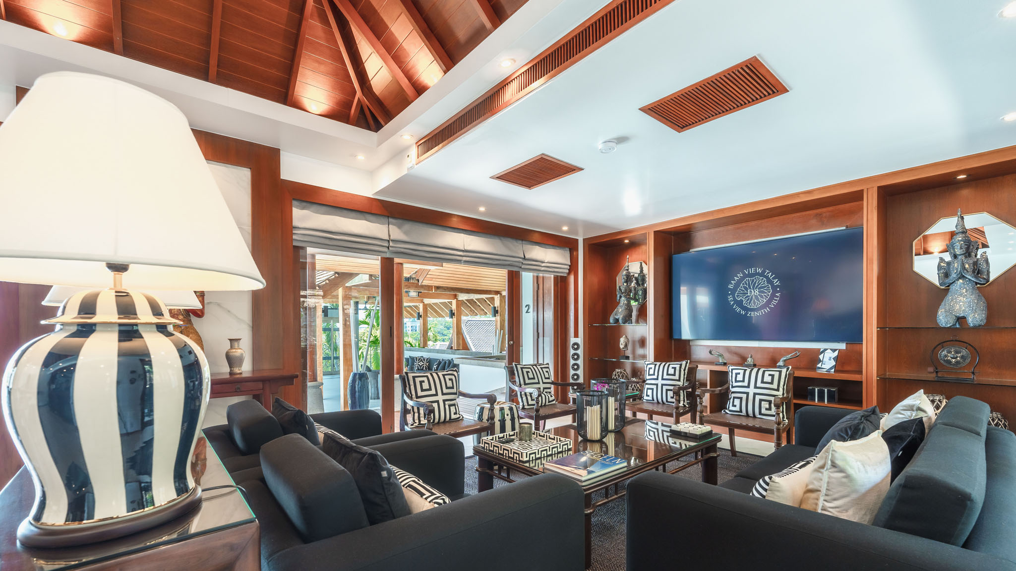 Villa Reviews