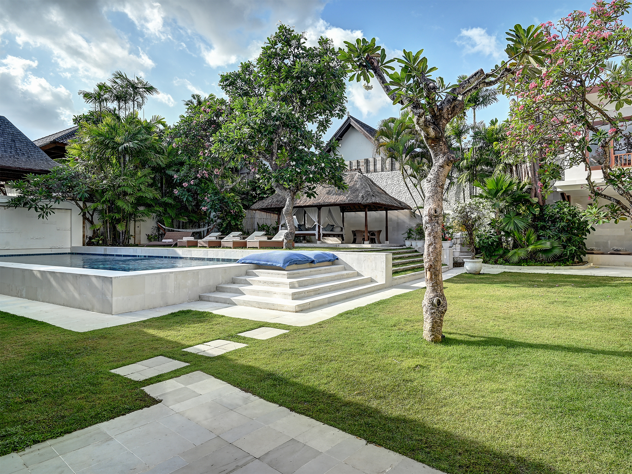 Villa Reviews